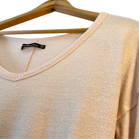 Abercrombie & Fitch, Light Pink Crop Top V Neck Lightweight Sweater, Women’s XS - Picture 8 of 9